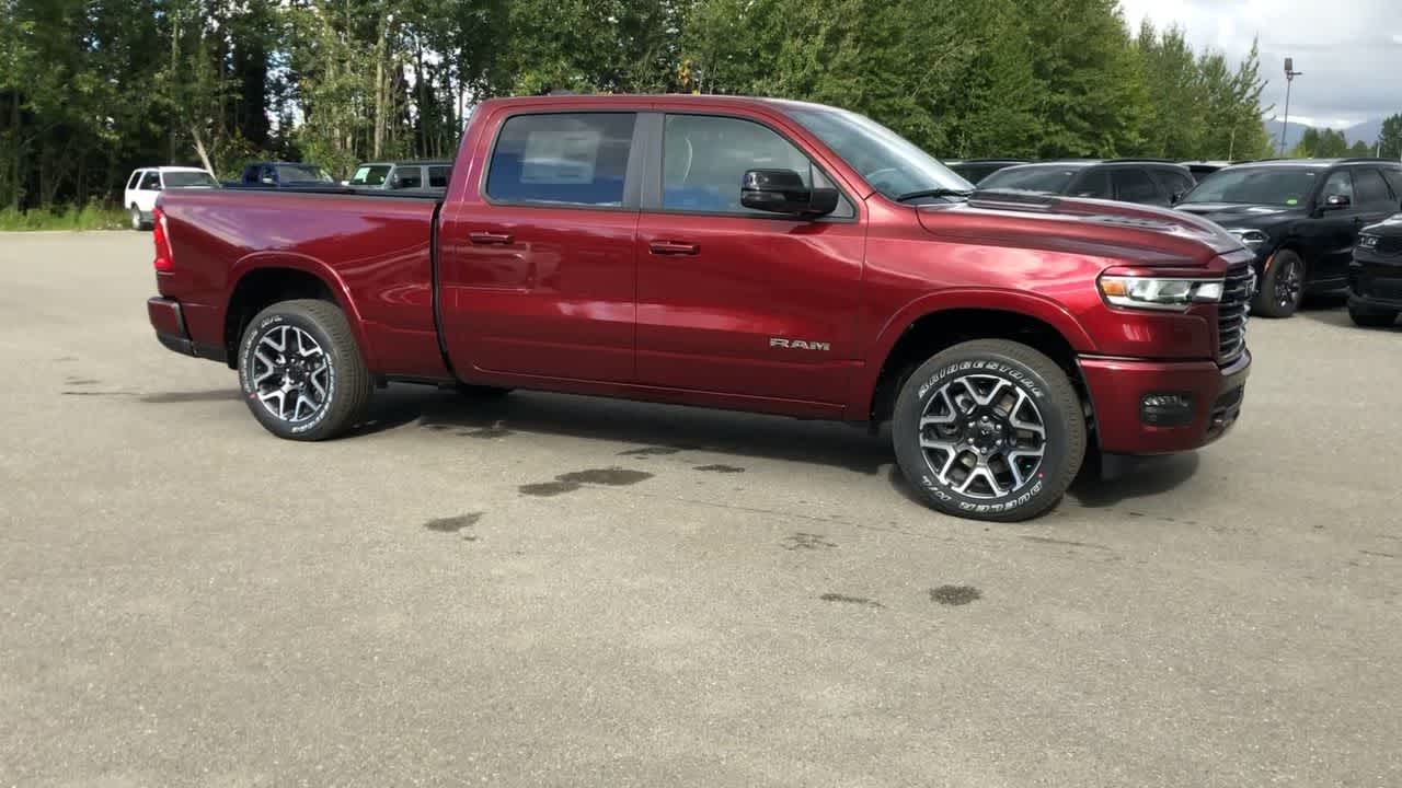 2025 Ram 1500 Laramie 4x4 Crew Cab 64 Box 17