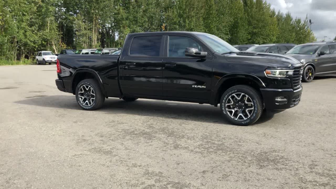 2025 Ram 1500 Laramie 4x4 Crew Cab 64 Box 17