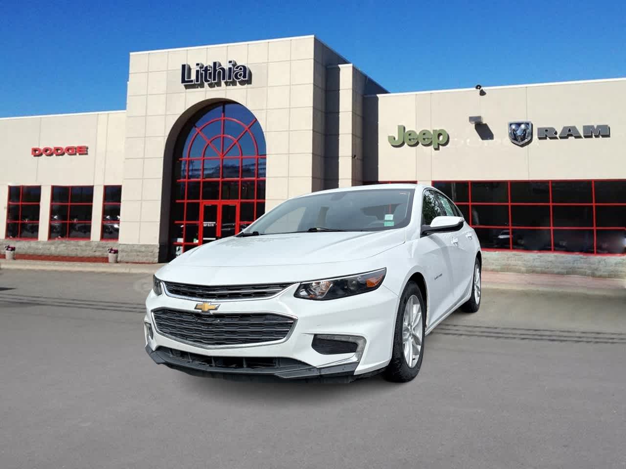 Summit White 2017 Chevrolet Malibu Sedan Front-Wheel Drive 6-Speed Automatic