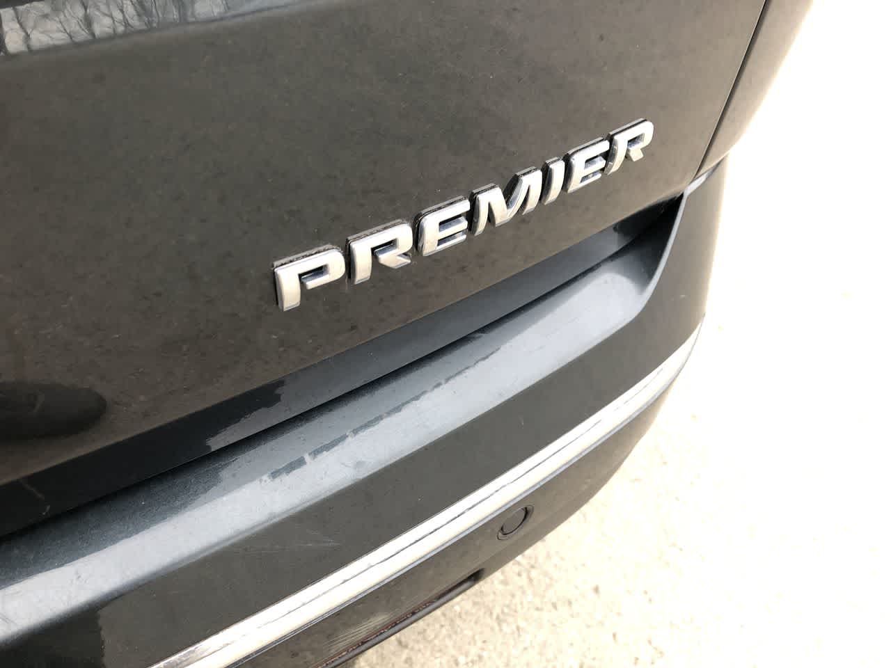 2020 Chevrolet Traverse Premier 19