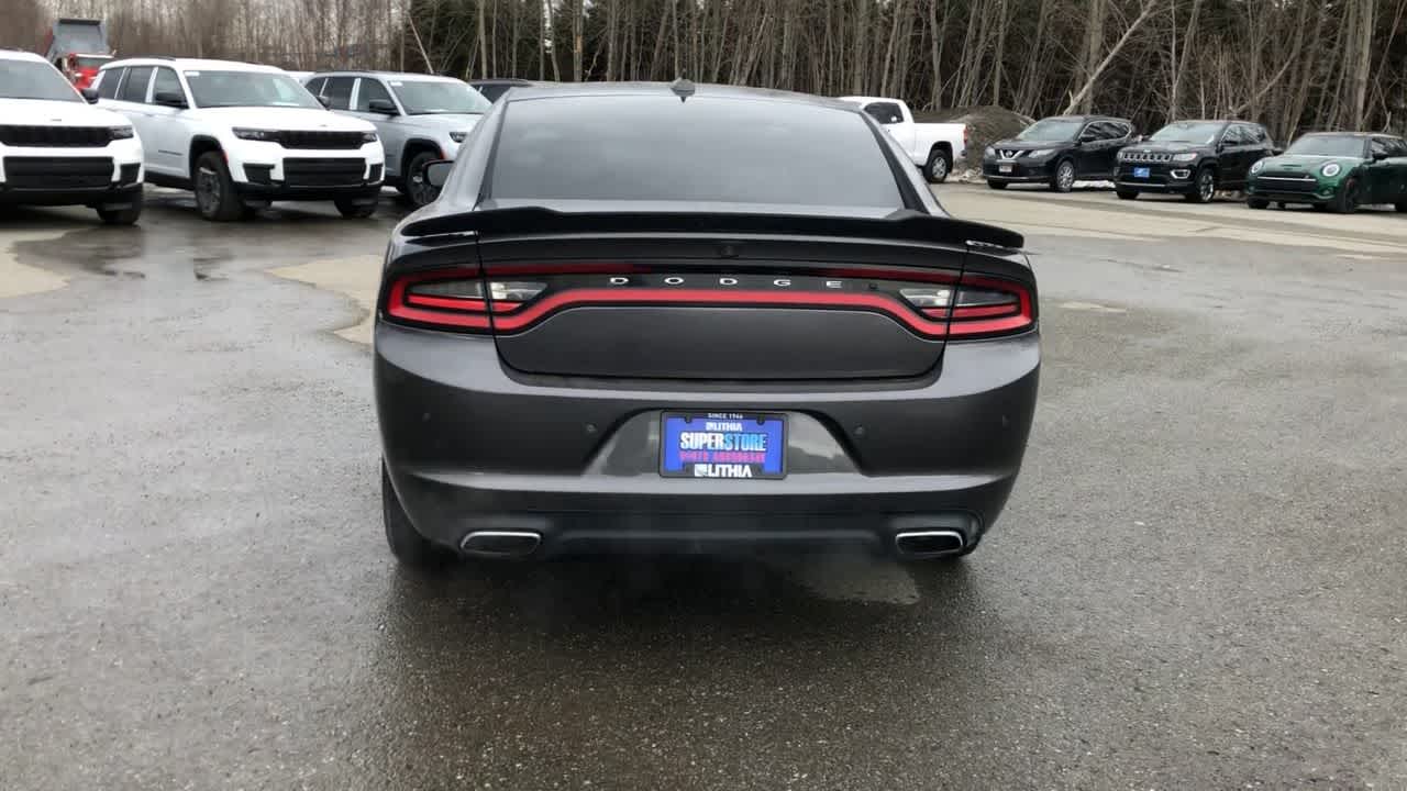 2018 Dodge Charger GT 12
