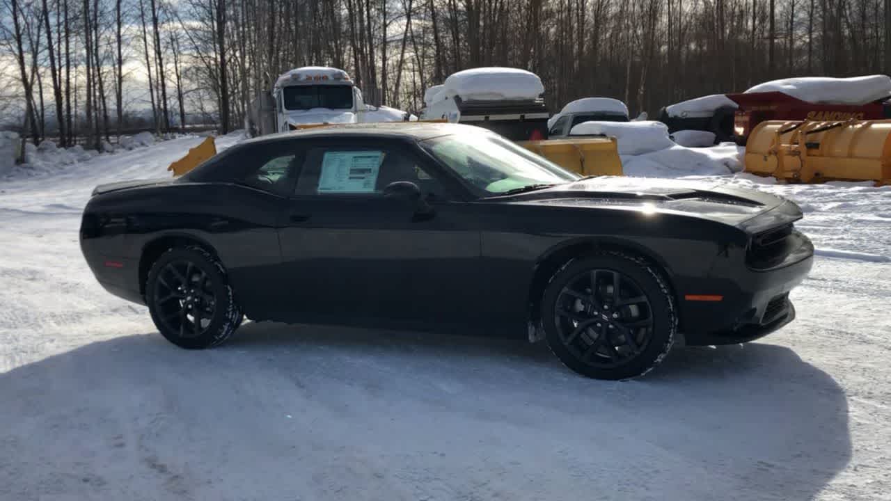 2023 Dodge Challenger SXT 2