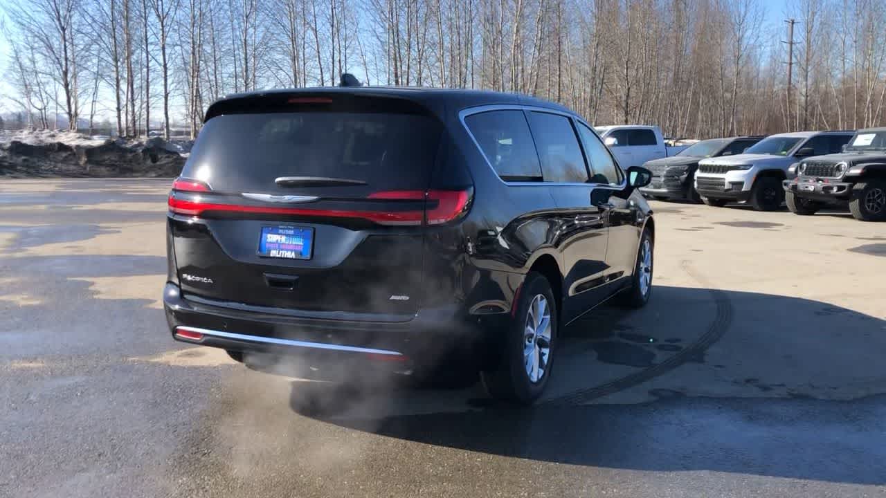 2024 Chrysler Pacifica Touring L 14