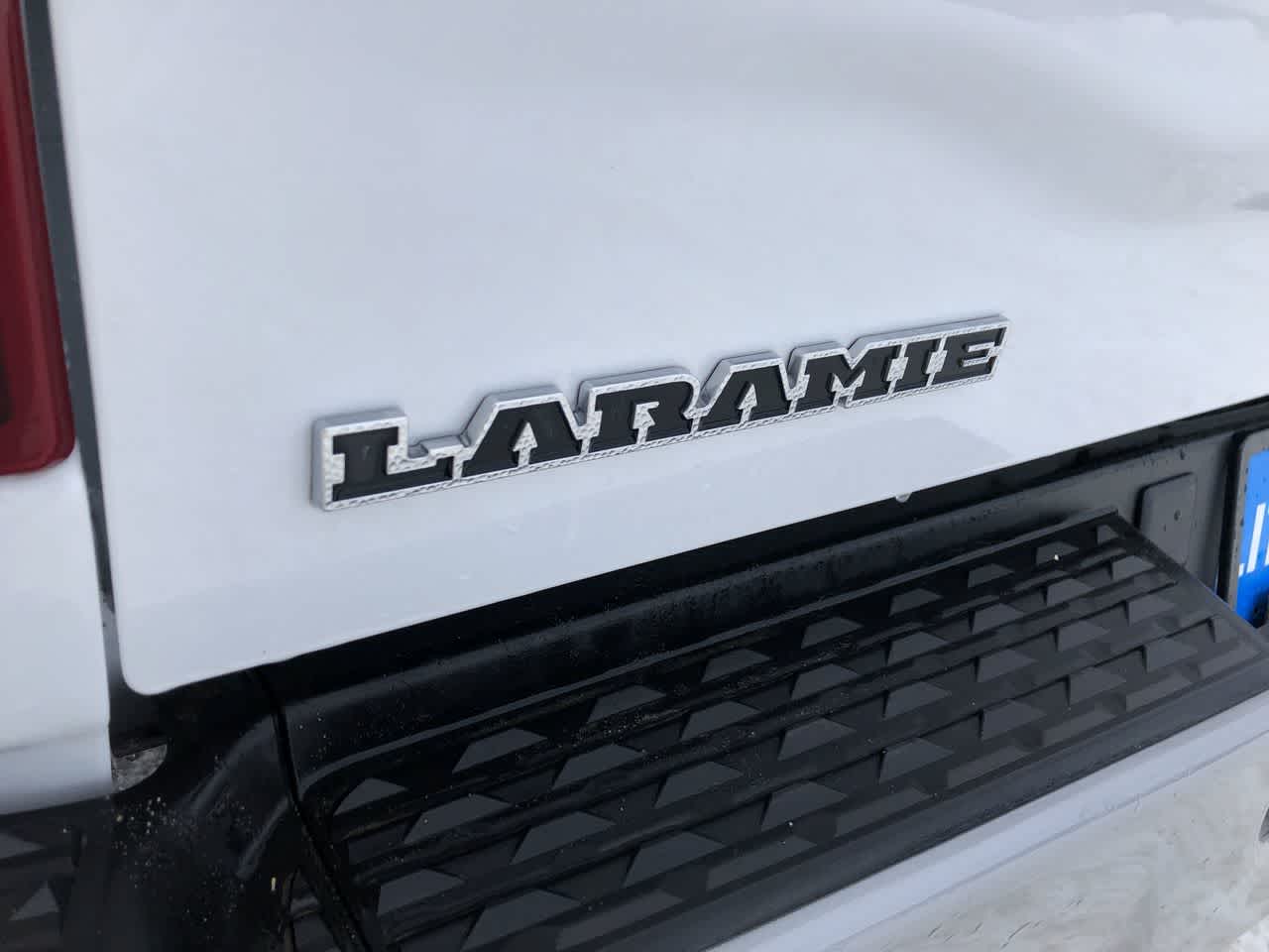 2022 Ram 3500 Laramie 4x4 Crew Cab 64 Box 19