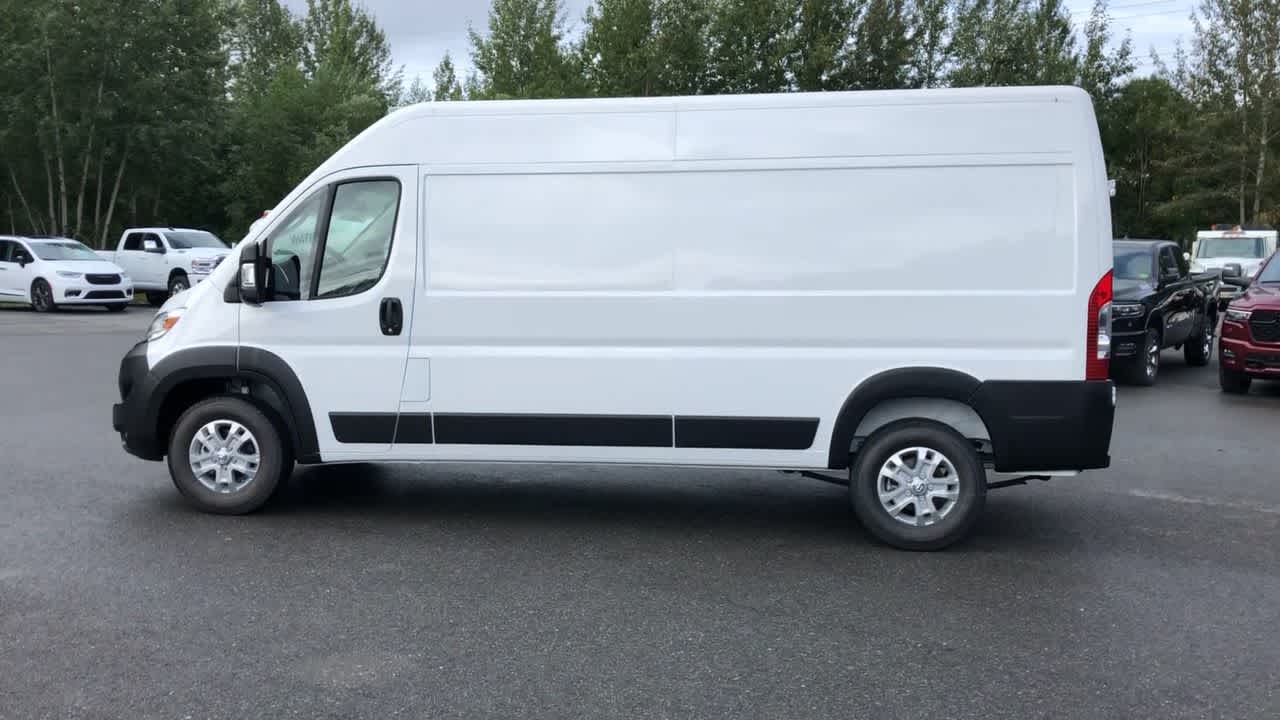 2024 Ram ProMaster SLT 8