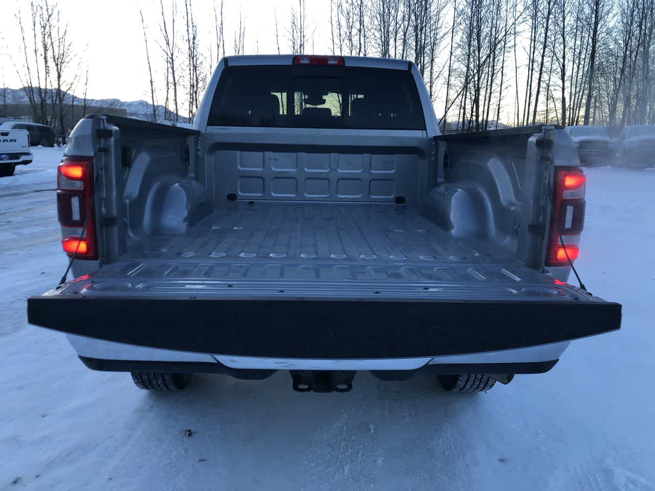 2022 Ram 2500 Laramie 4x4 Crew Cab 64 Box 20