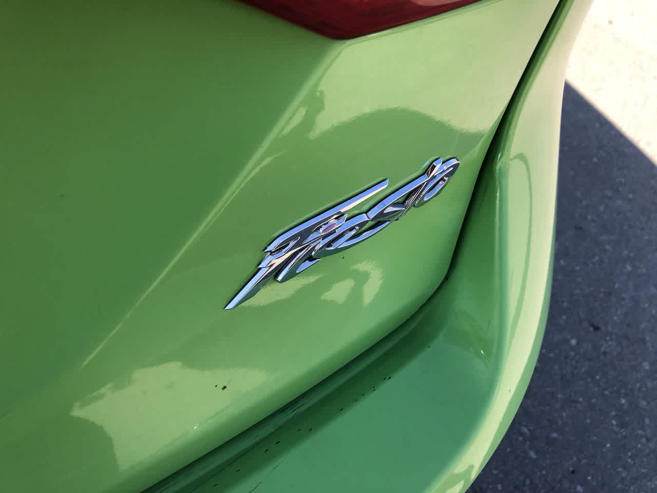 2014 Ford Fiesta SE 19