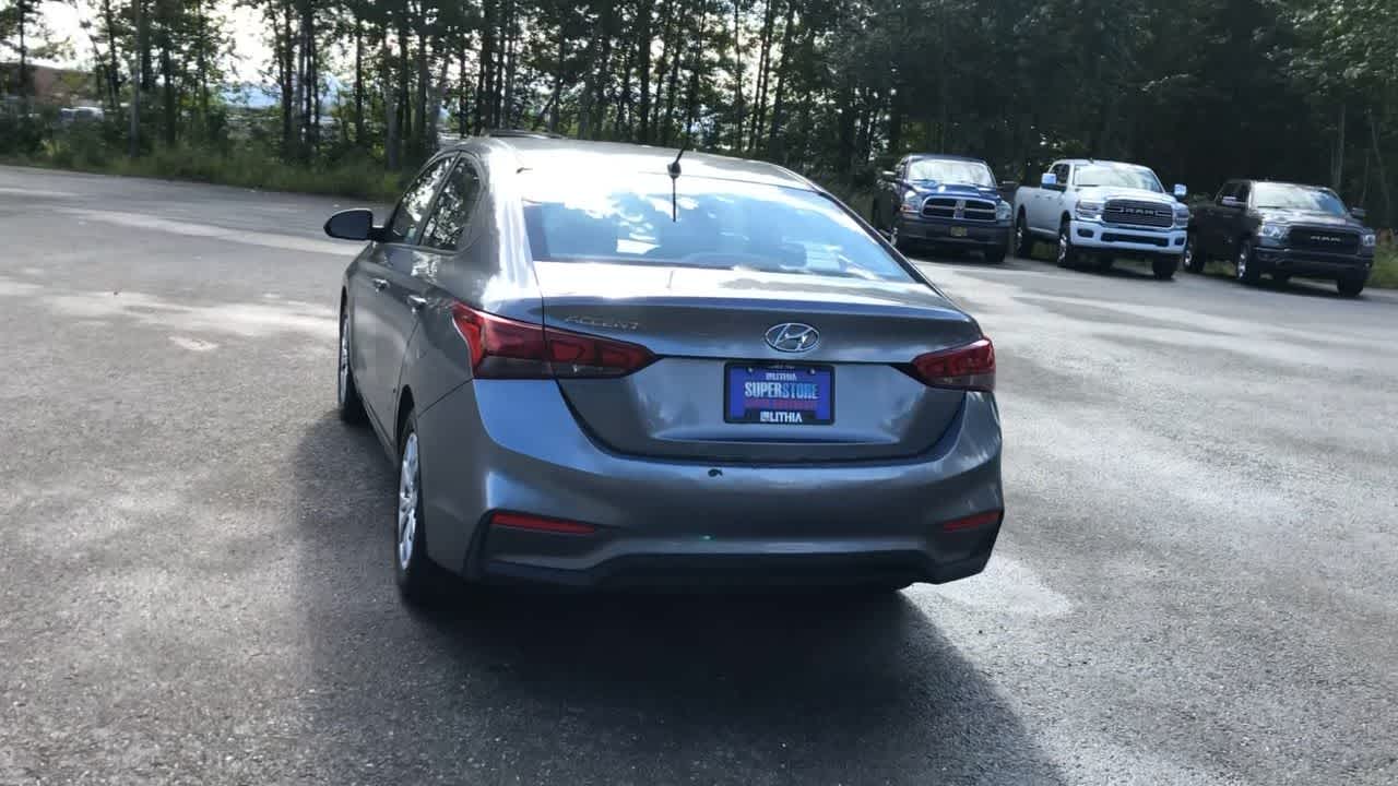 2019 Hyundai Accent SE 12