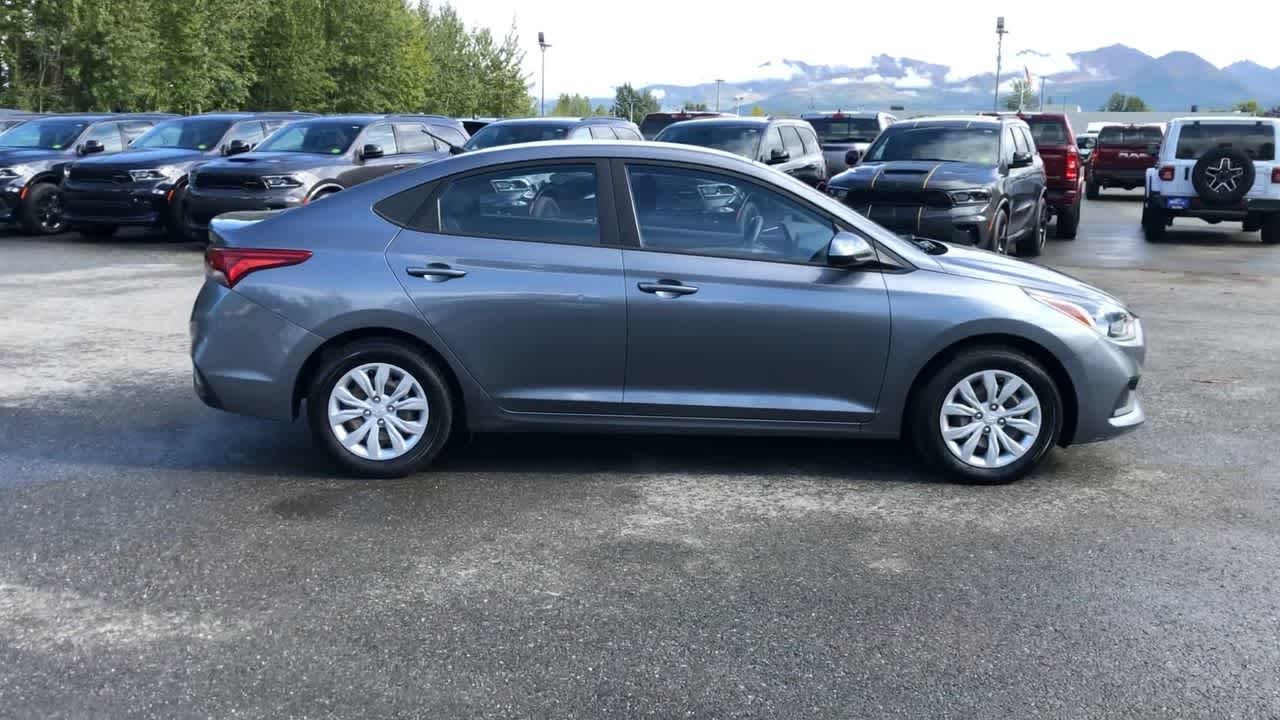 2019 Hyundai Accent SE 16