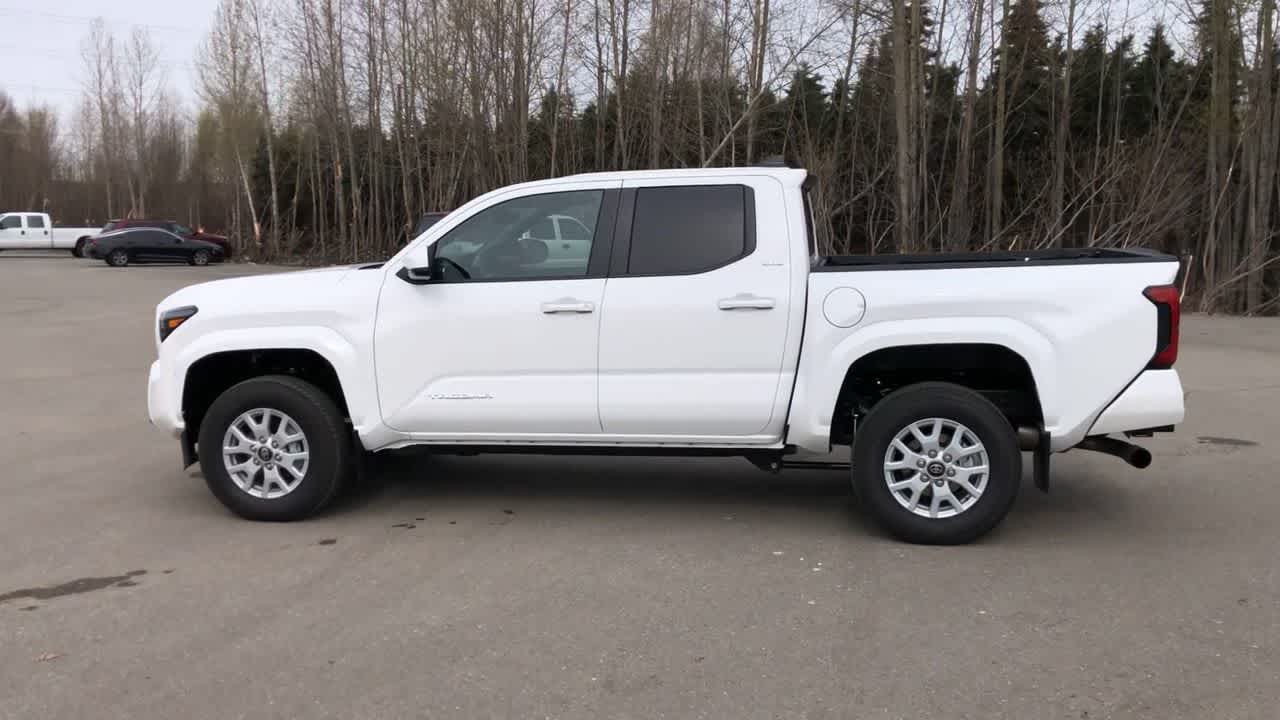 2024 Toyota Tacoma SR5 Double Cab 5 Bed AT 9