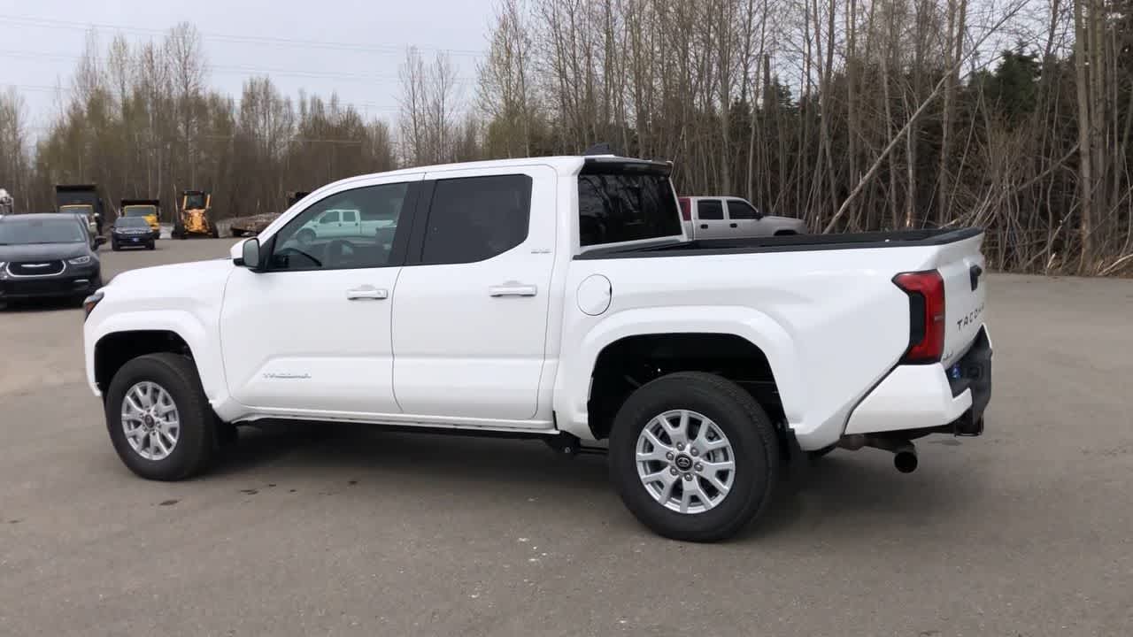 2024 Toyota Tacoma SR5 Double Cab 5 Bed AT 10