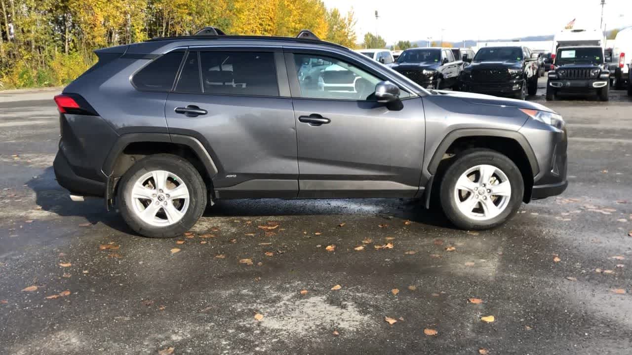 2021 Toyota RAV4 Hybrid LE 16