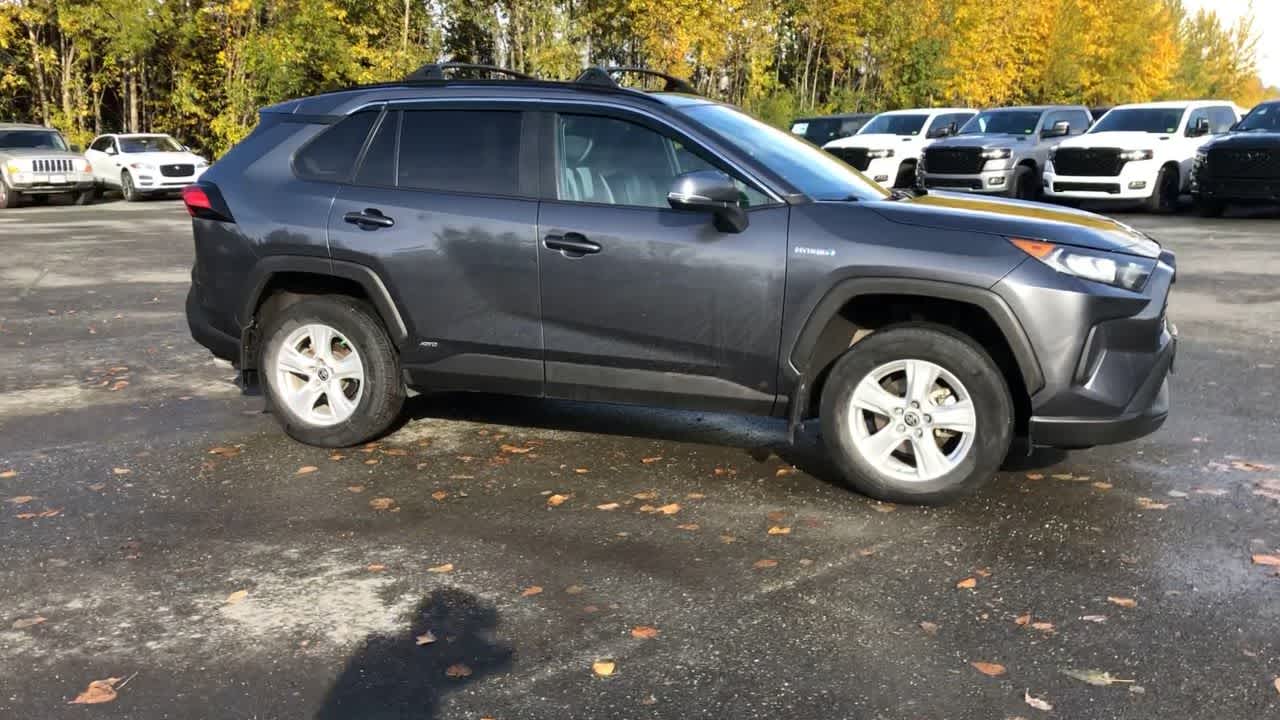 2021 Toyota RAV4 Hybrid LE 17