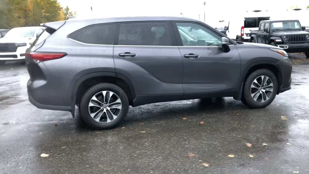 2021 Toyota Highlander XLE 15