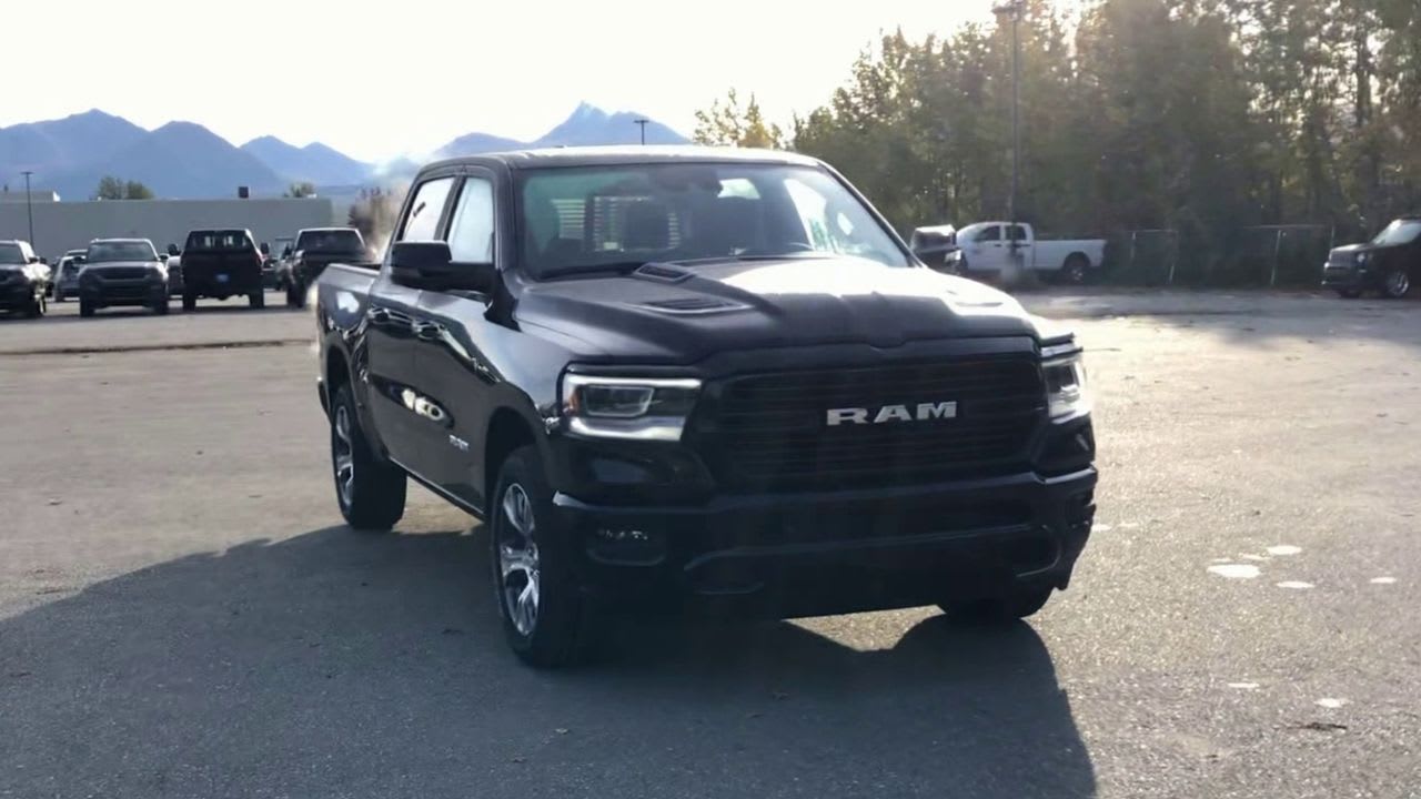 2024 Ram 1500 Laramie 4x4 Crew Cab 57 Box 4