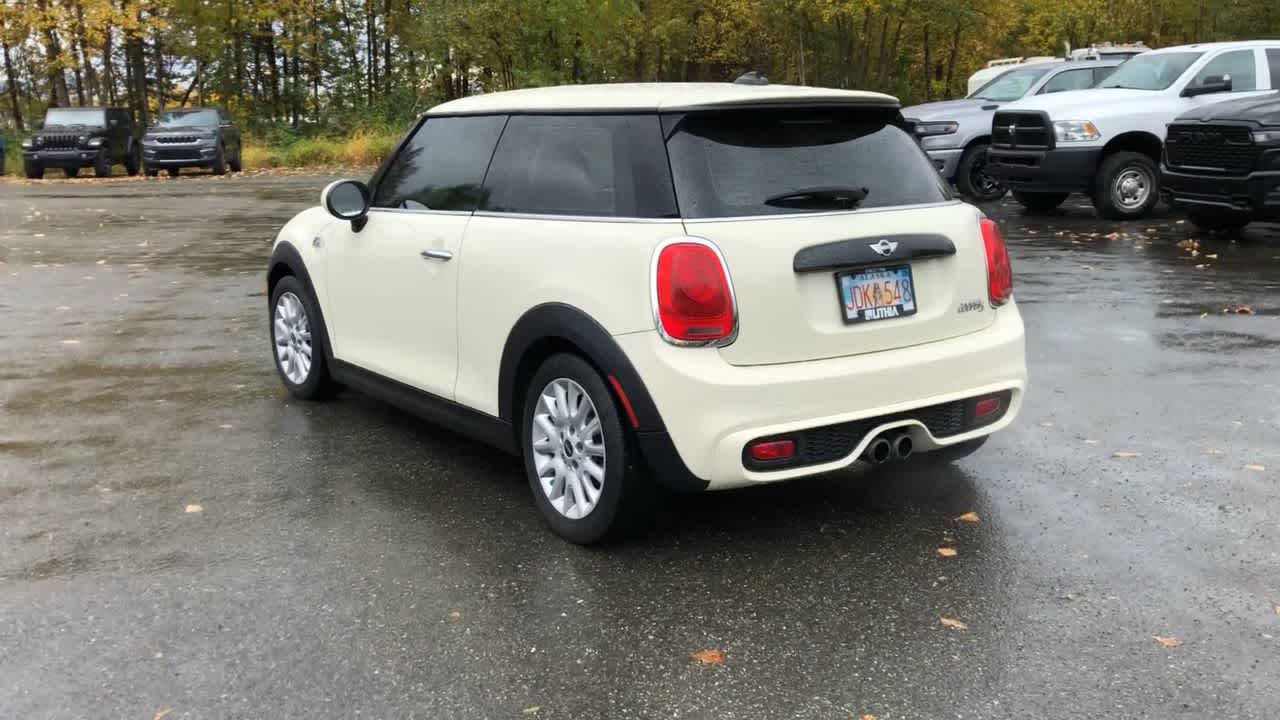 2015 MINI Cooper Hardtop S 11