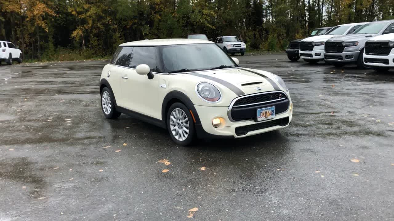 2015 MINI Cooper Hardtop S 2