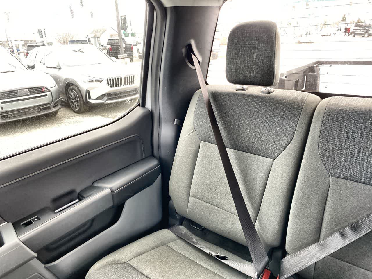 View vehicle photo 5