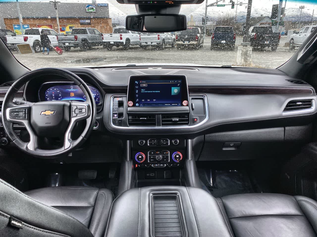 View vehicle photo 3