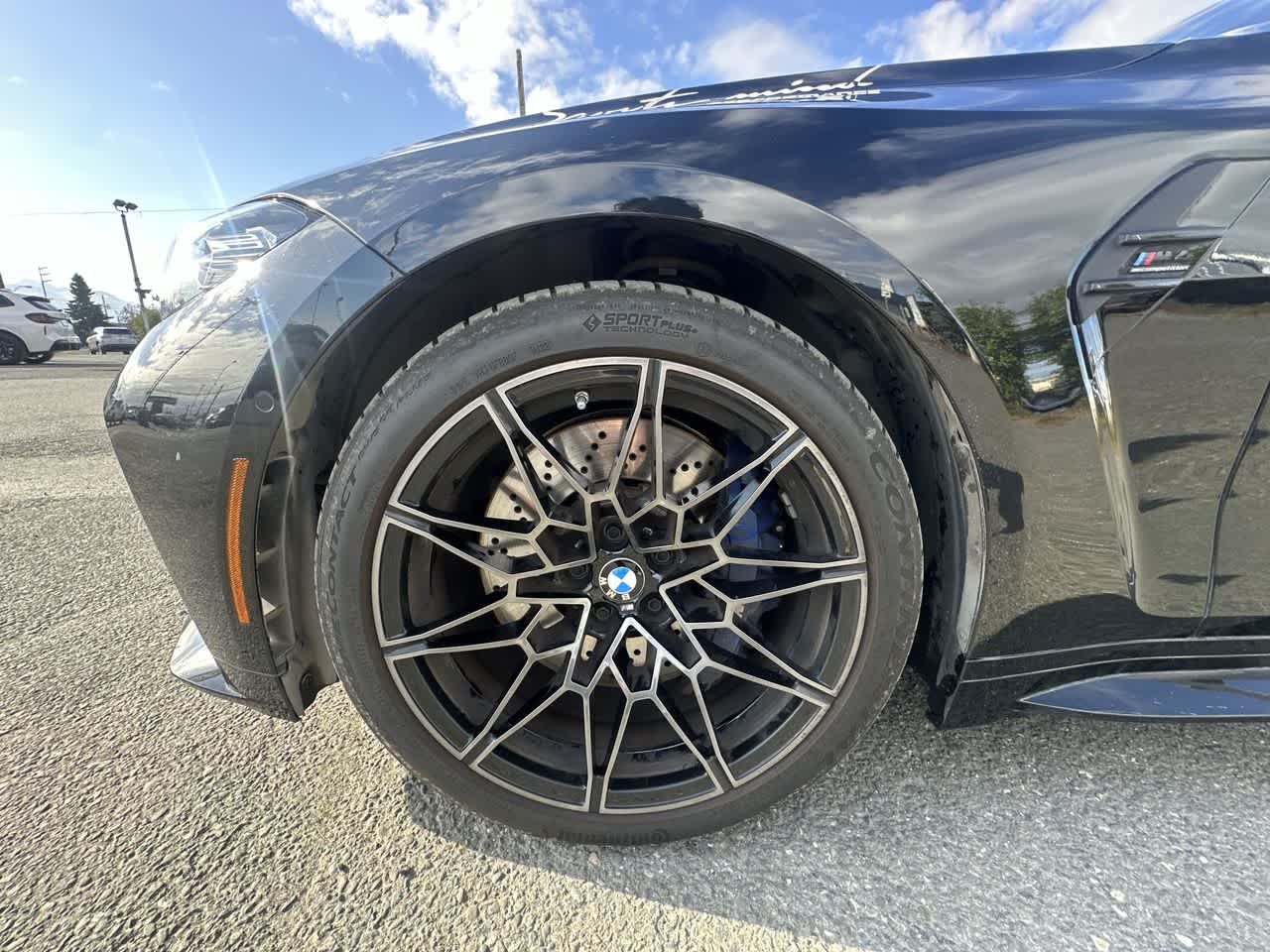 View vehicle photo 3