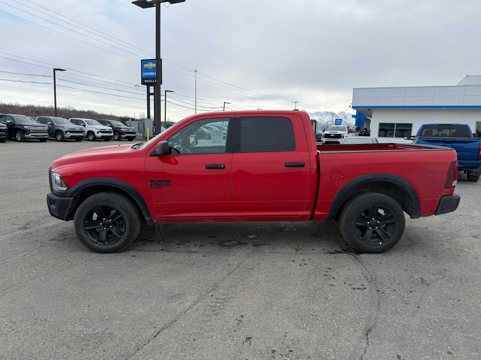 View vehicle photo 2