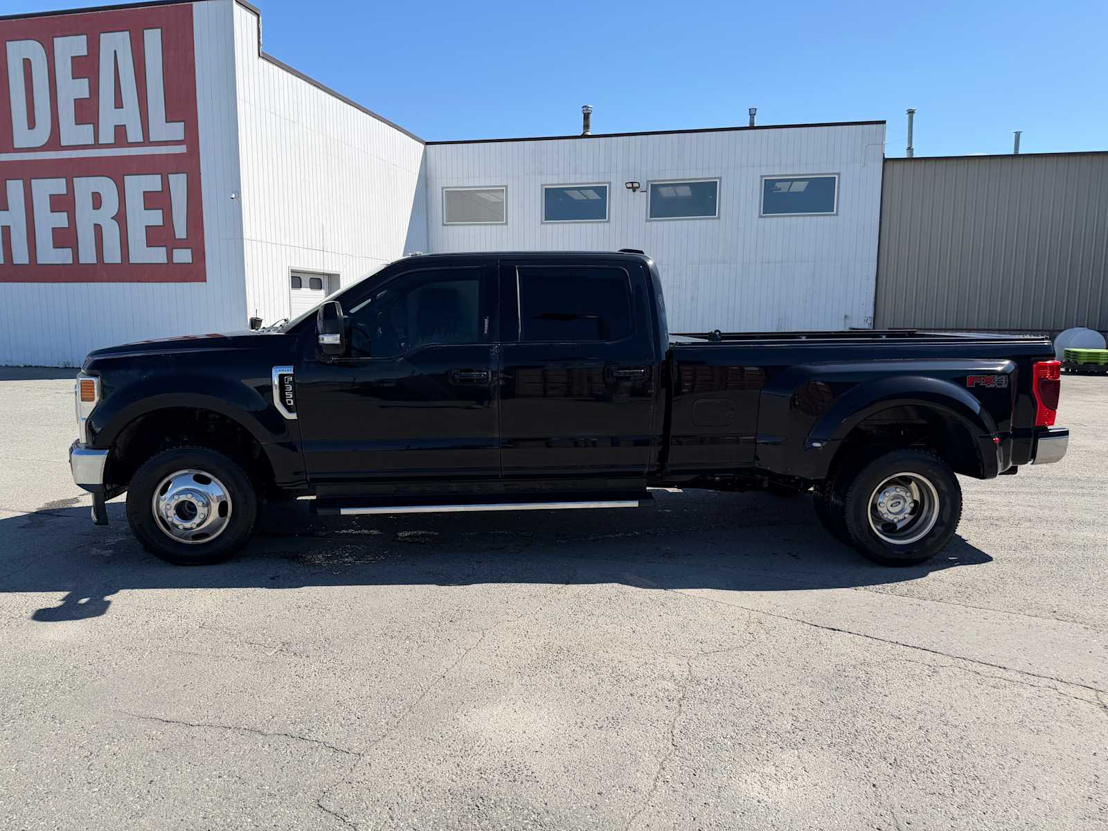 2020 Ford F-350 Super Duty Lariat Crew Cab LB DRW 4WD