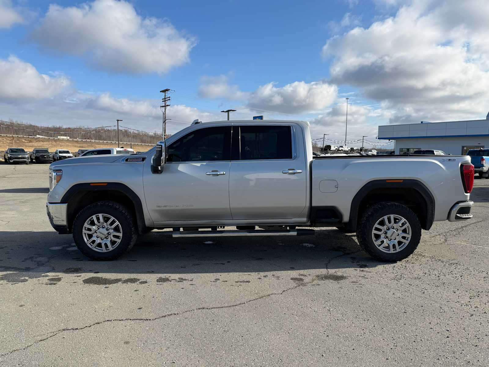 View vehicle photo 2