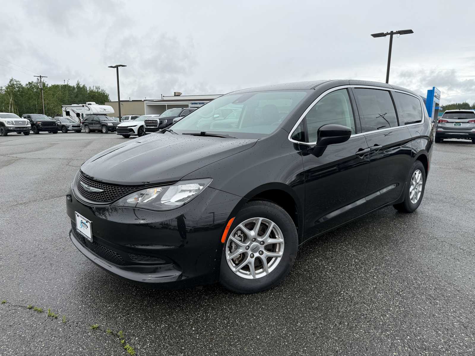 2023 Chrysler Voyager
