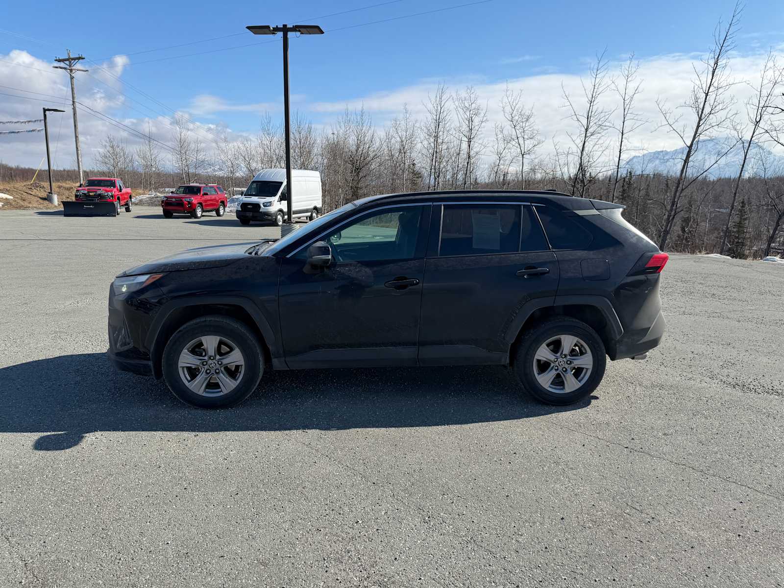 View vehicle photo 2