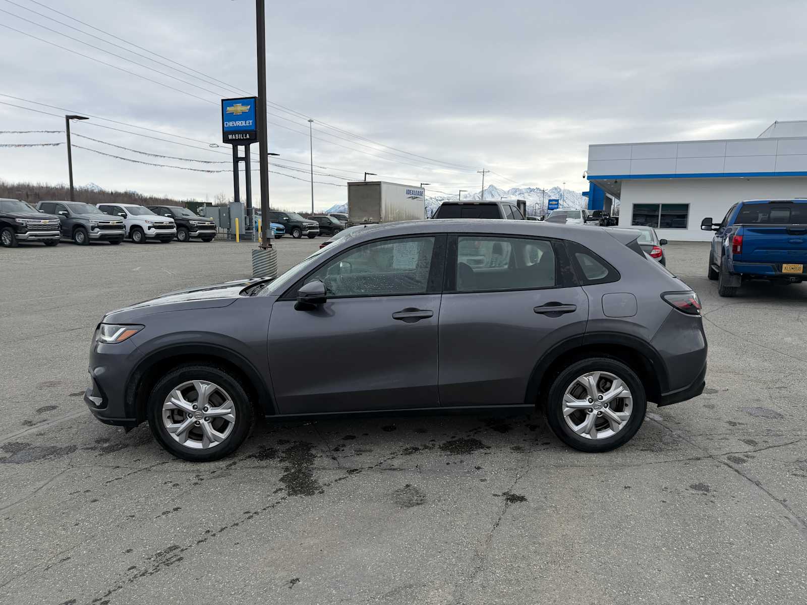 View vehicle photo 2