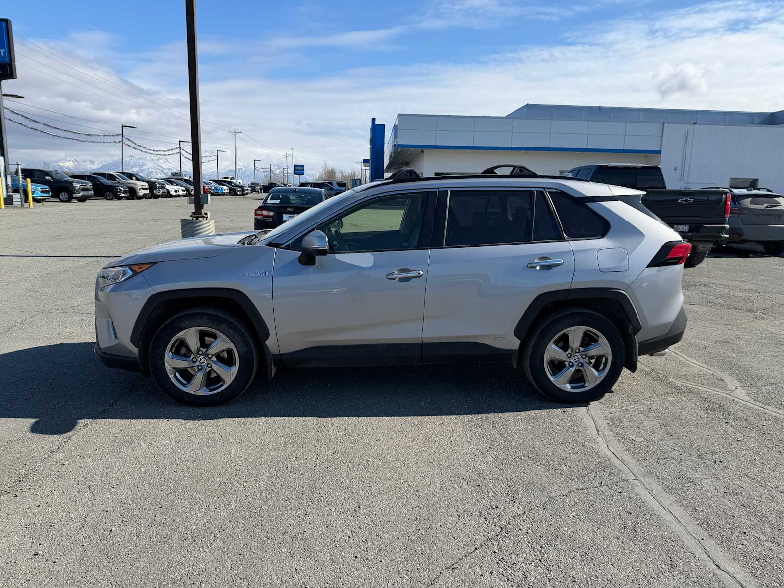 View vehicle photo 2
