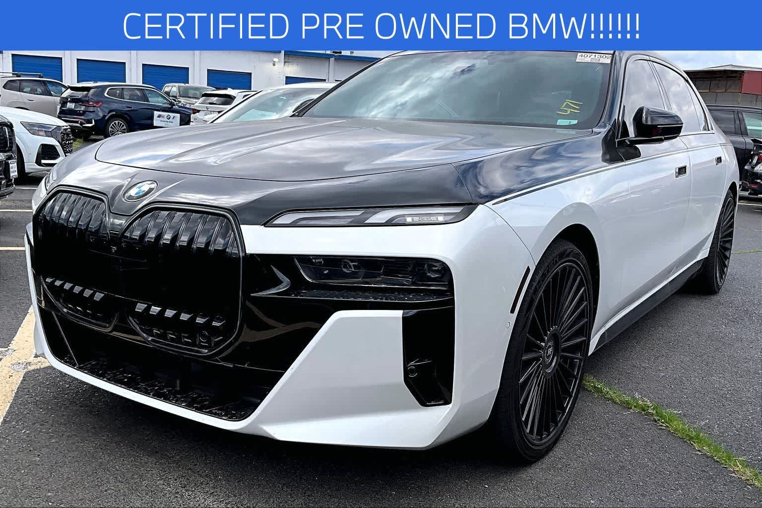 Mineral White Metallic 2025 BMW 7 Series Sedan All-Wheel Drive 8-Speed Automatic