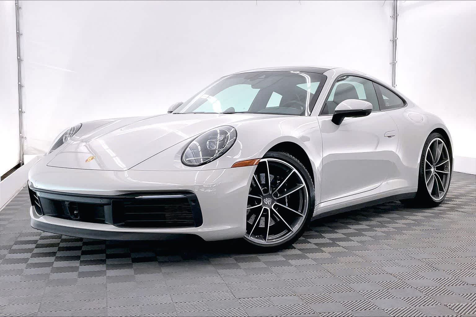 Chalk 2020 Porsche 911 Carrera S Coupe RWD Coupe Rear-Wheel Drive 8-Speed Automatic