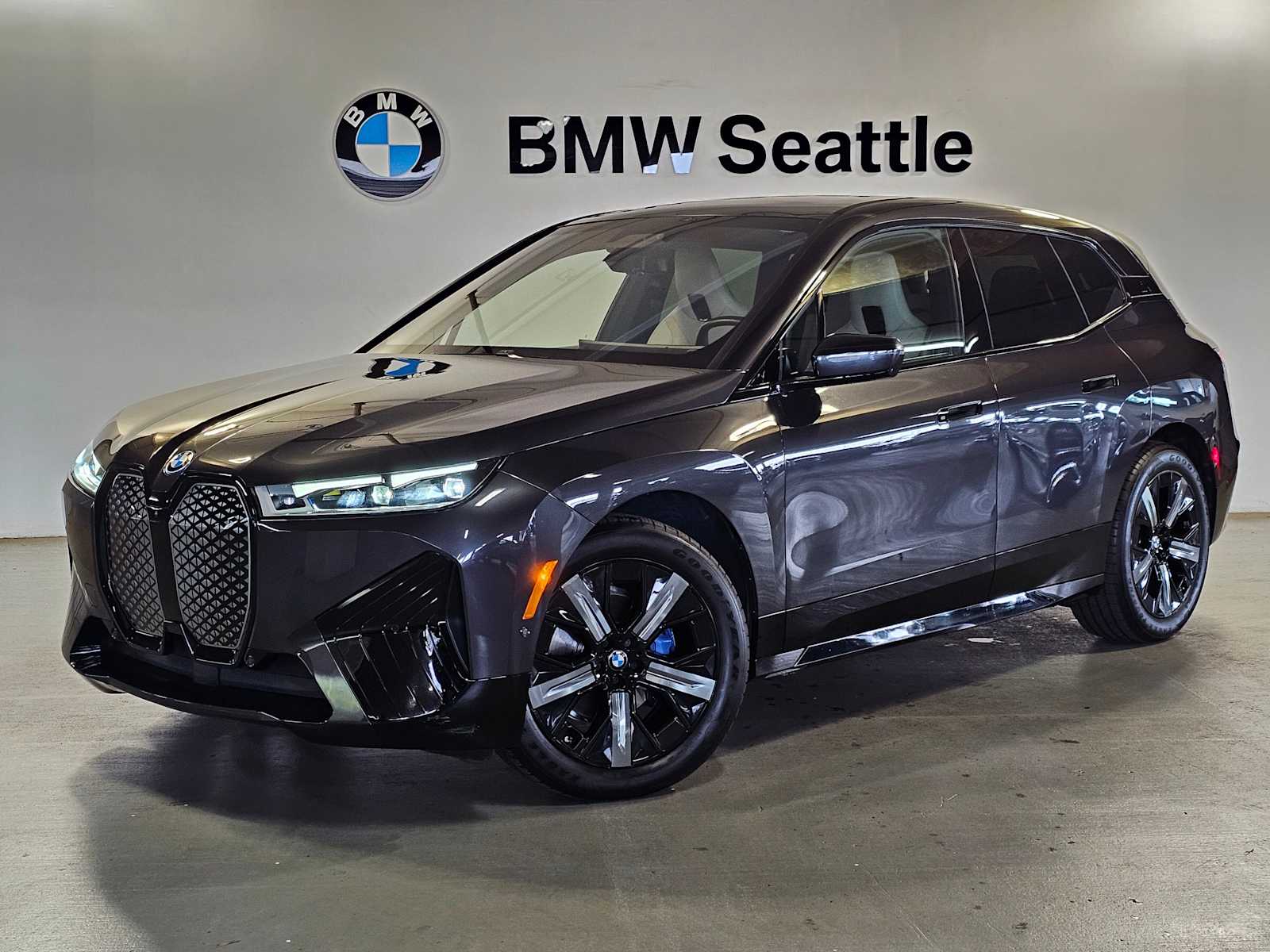 Gray (Dark Graphite Metallic) 2024 BMW iX SUV / Crossover All-Wheel Drive 1-Speed Automatic
