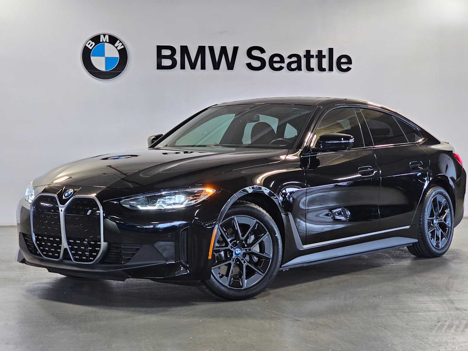 2023 BMW i4 eDrive35