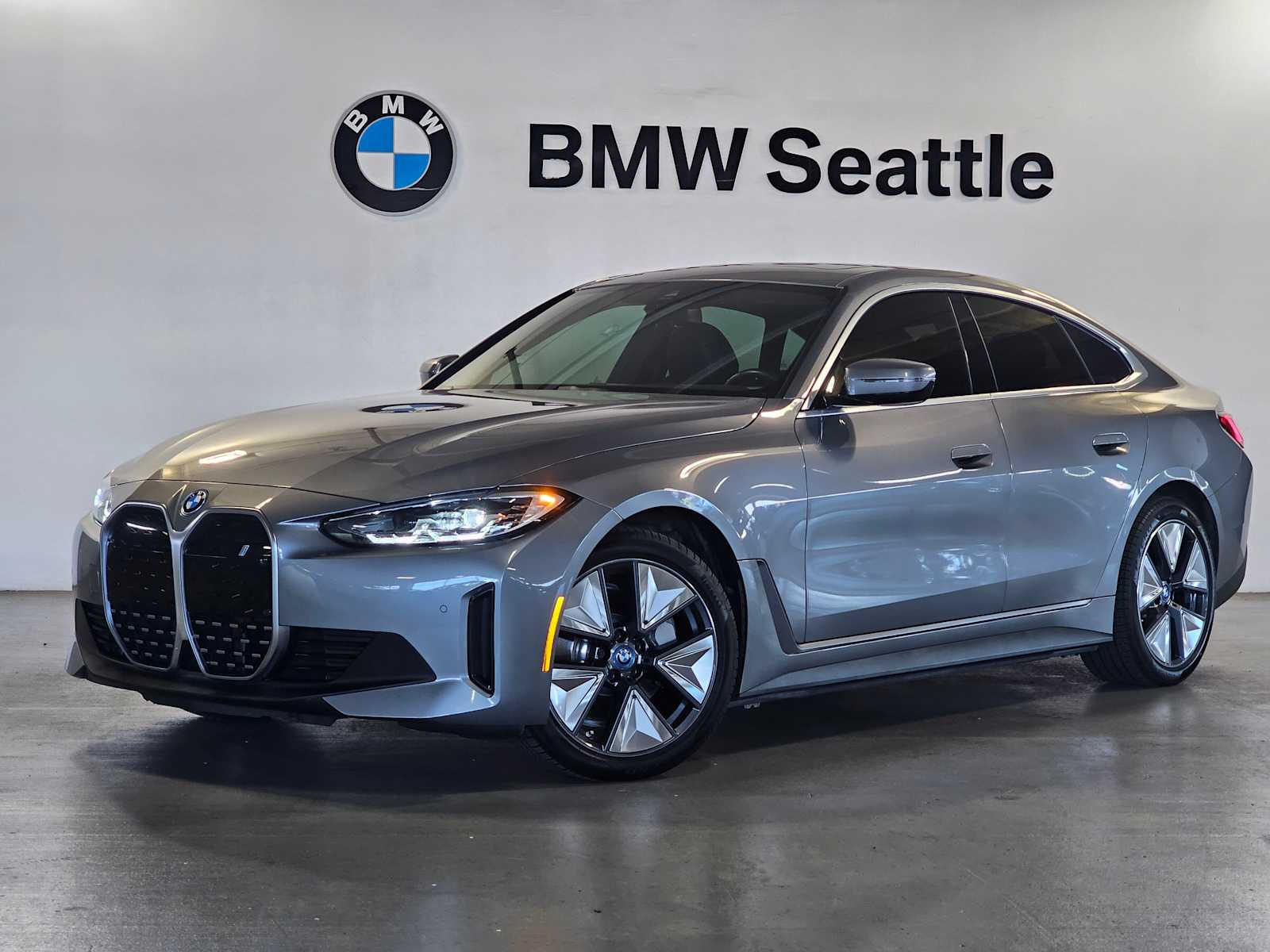 2023 BMW i4 eDrive35