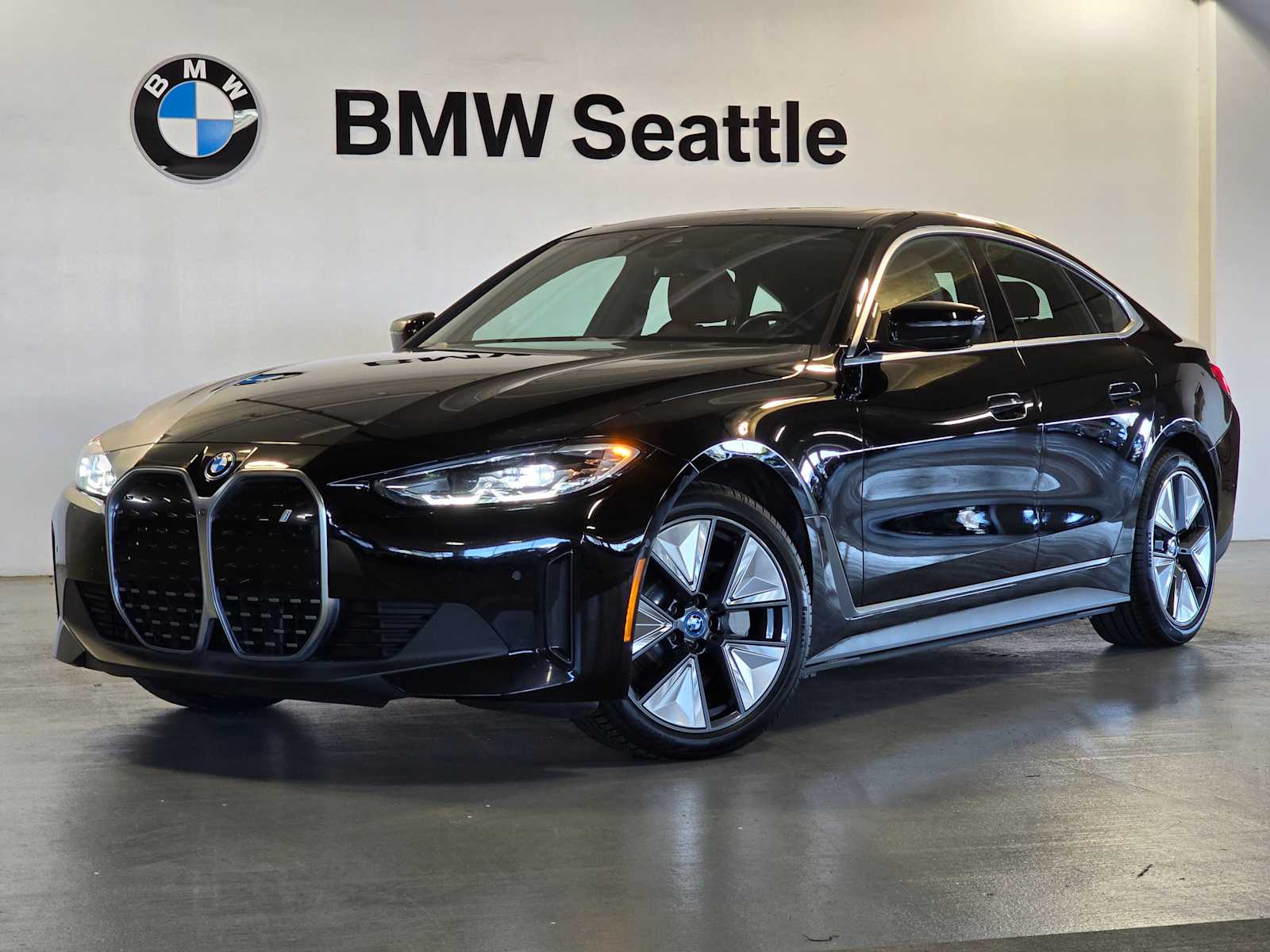 2023 BMW i4 eDrive35