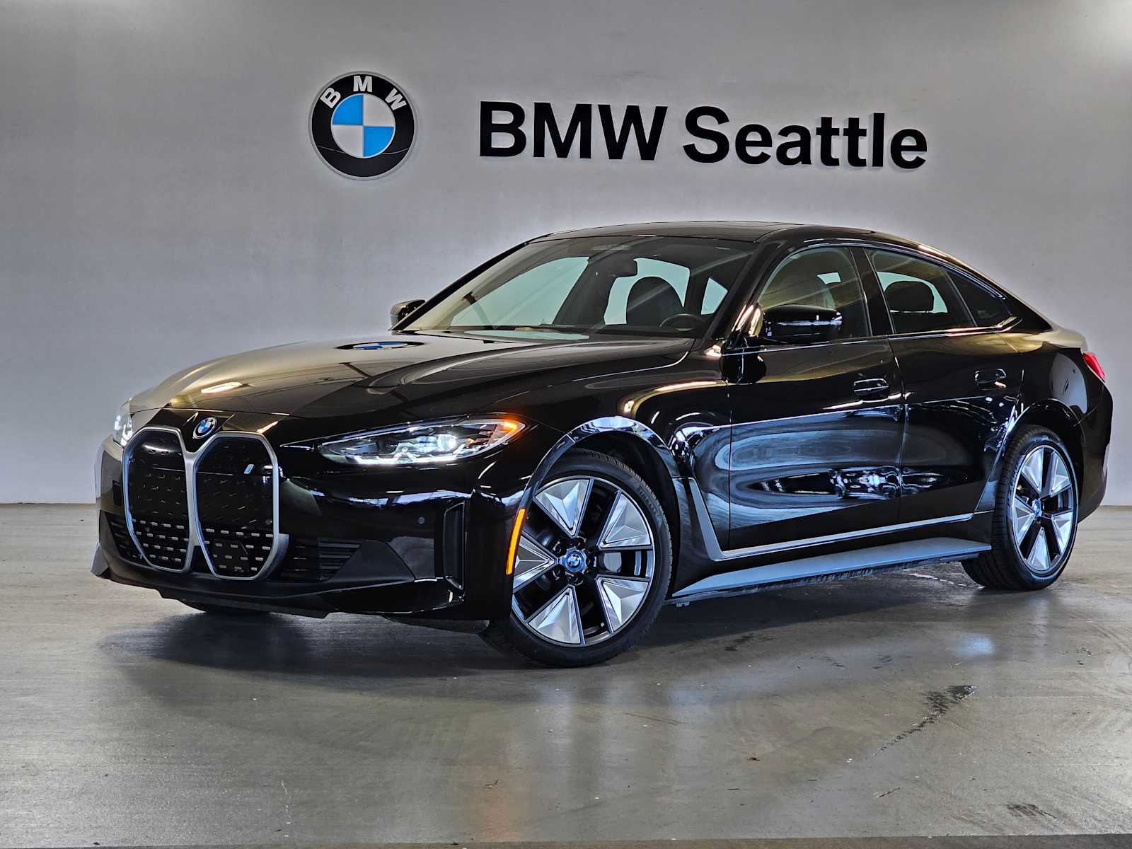 2023 BMW i4 eDrive35
