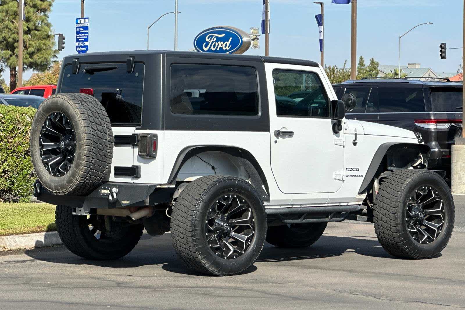 2017 Jeep Wrangler Sport 2