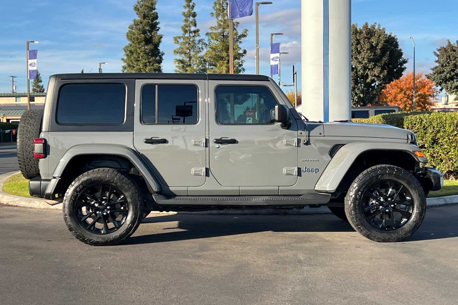 2021 Jeep Wrangler 4xe Unlimited Sahara 8