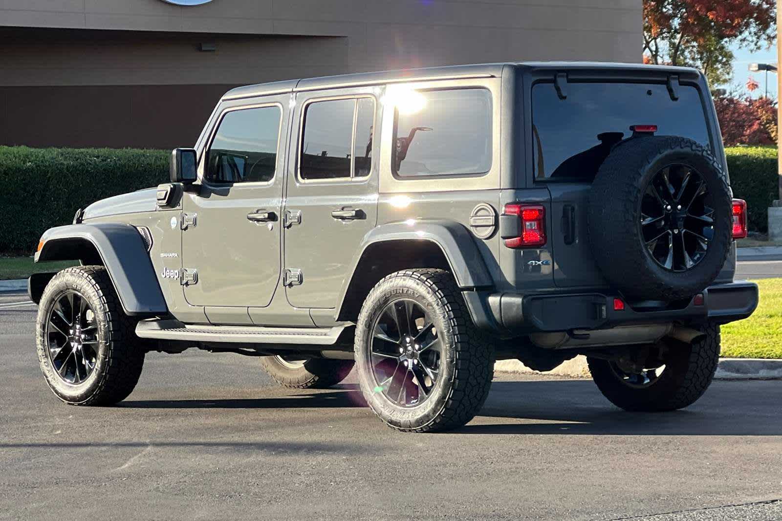 2021 Jeep Wrangler 4xe Unlimited Sahara 6