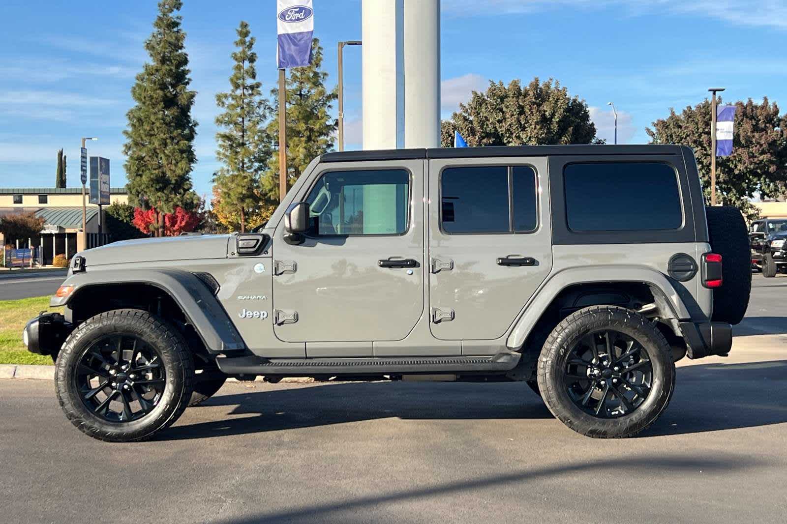 2021 Jeep Wrangler 4xe Unlimited Sahara 5