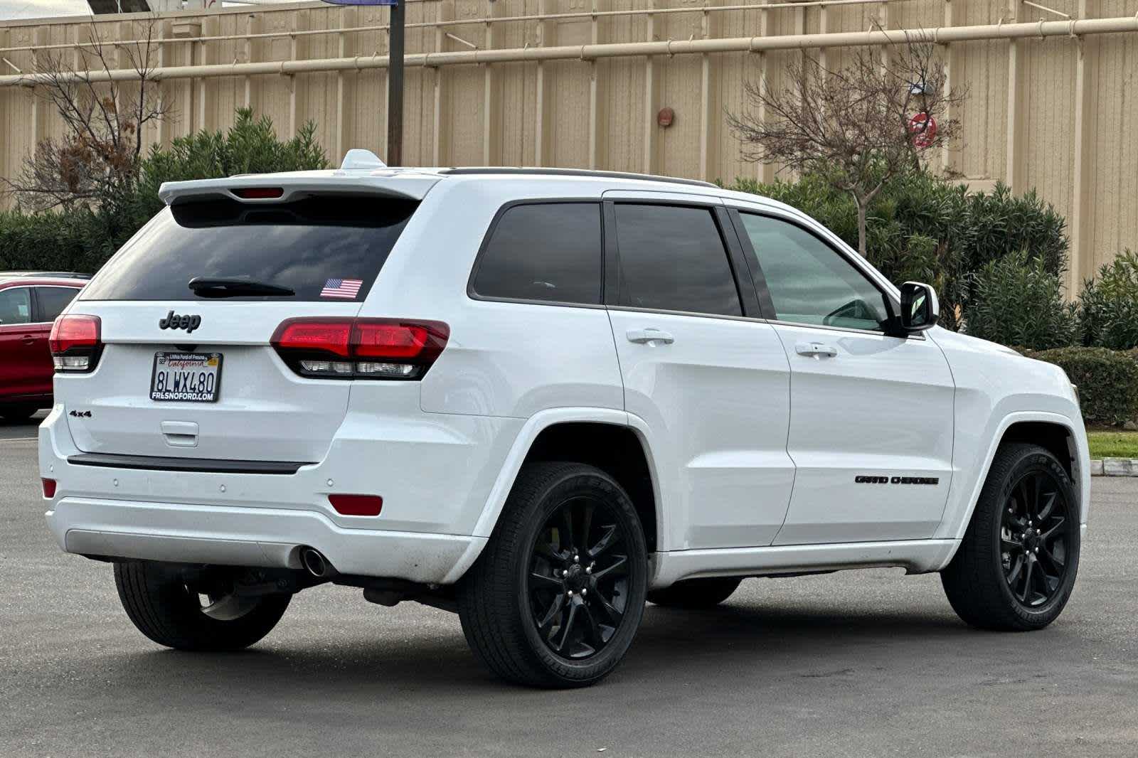 2020 Jeep Grand Cherokee Altitude 2