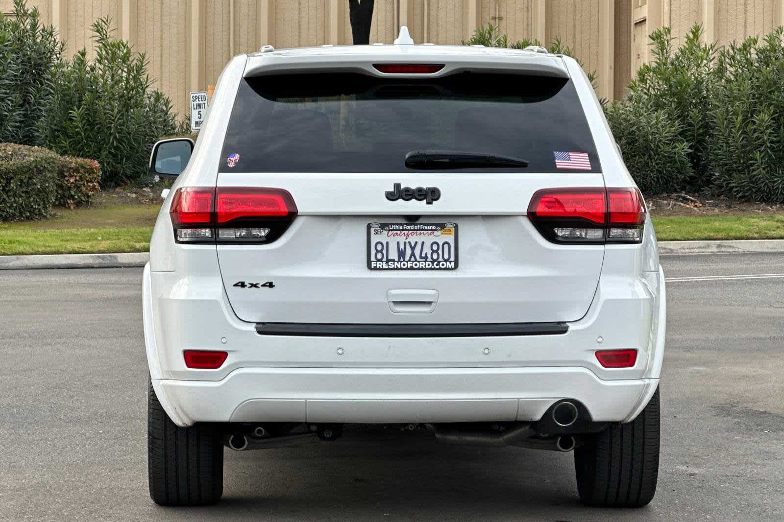 2020 Jeep Grand Cherokee Altitude 7