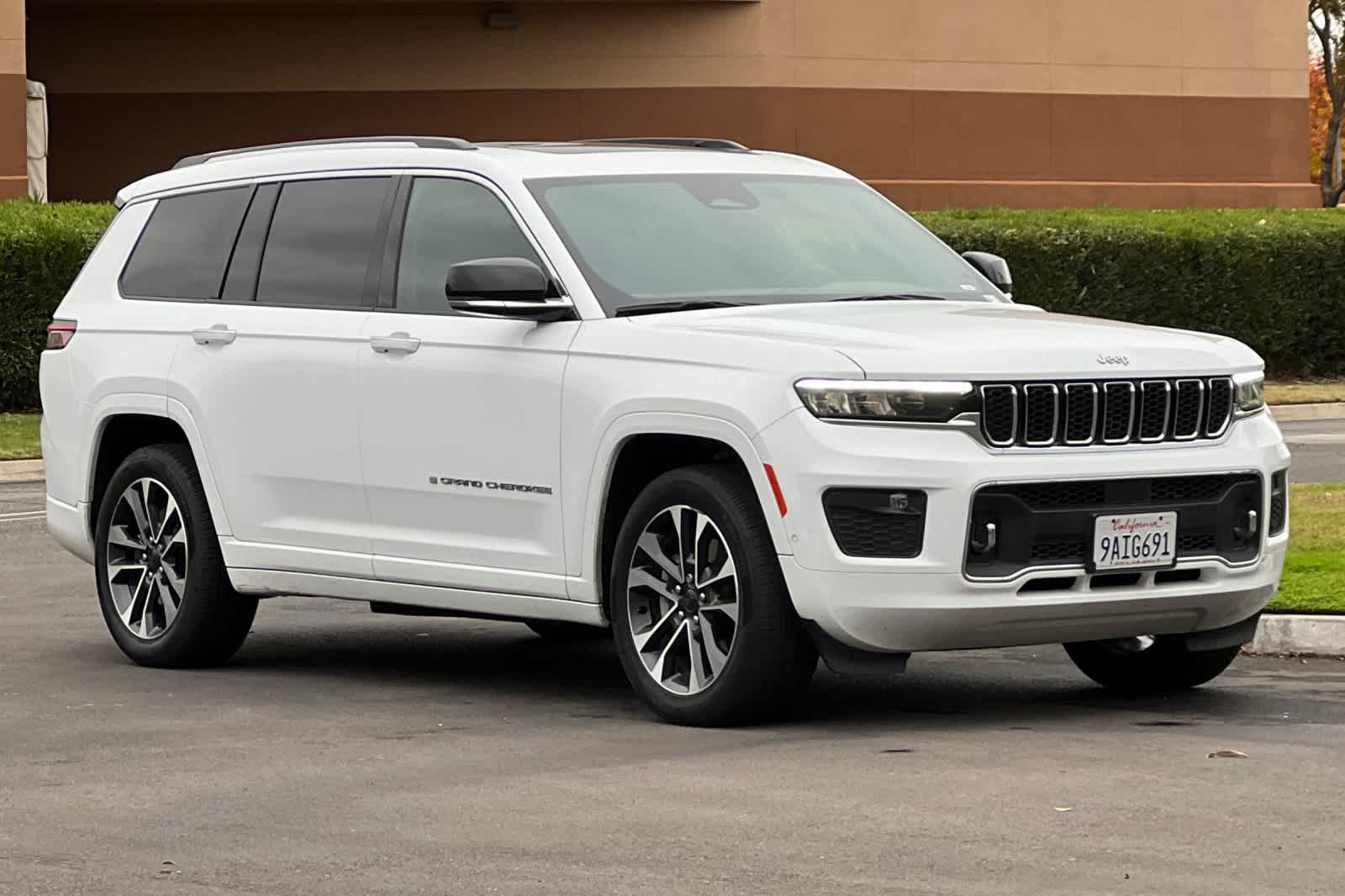 2022 Jeep Grand Cherokee L Overland 9