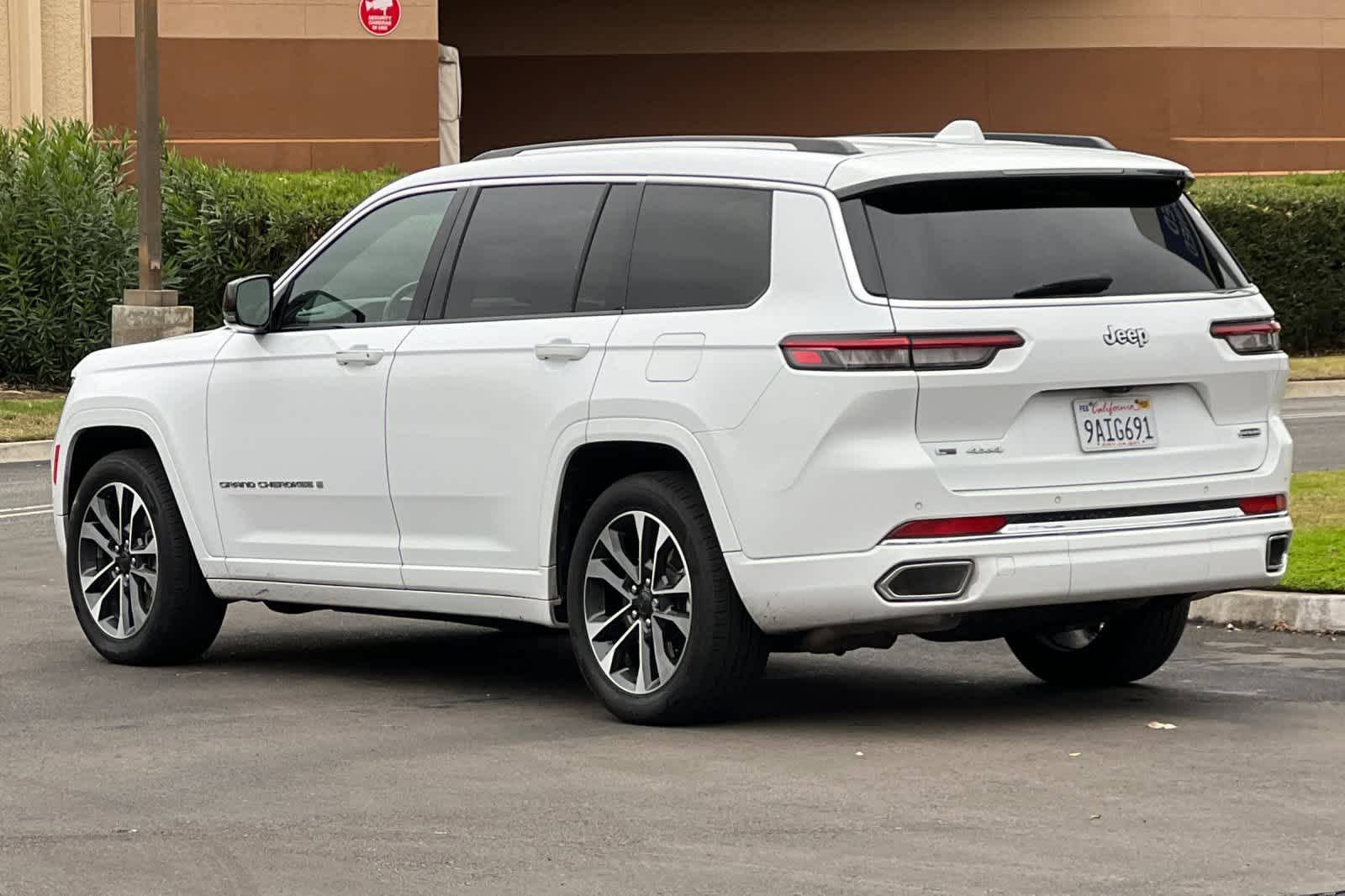 2022 Jeep Grand Cherokee L Overland 6