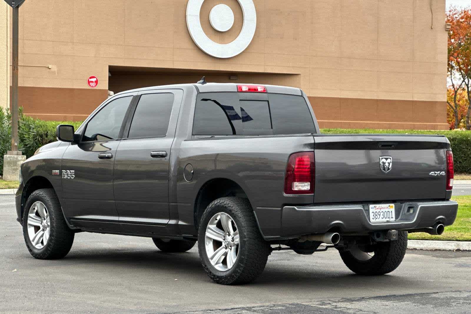 2014 Ram 1500 Sport 4WD Crew Cab 140.5 6