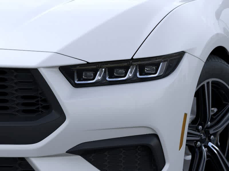 2025 Ford Mustang EcoBoost 18