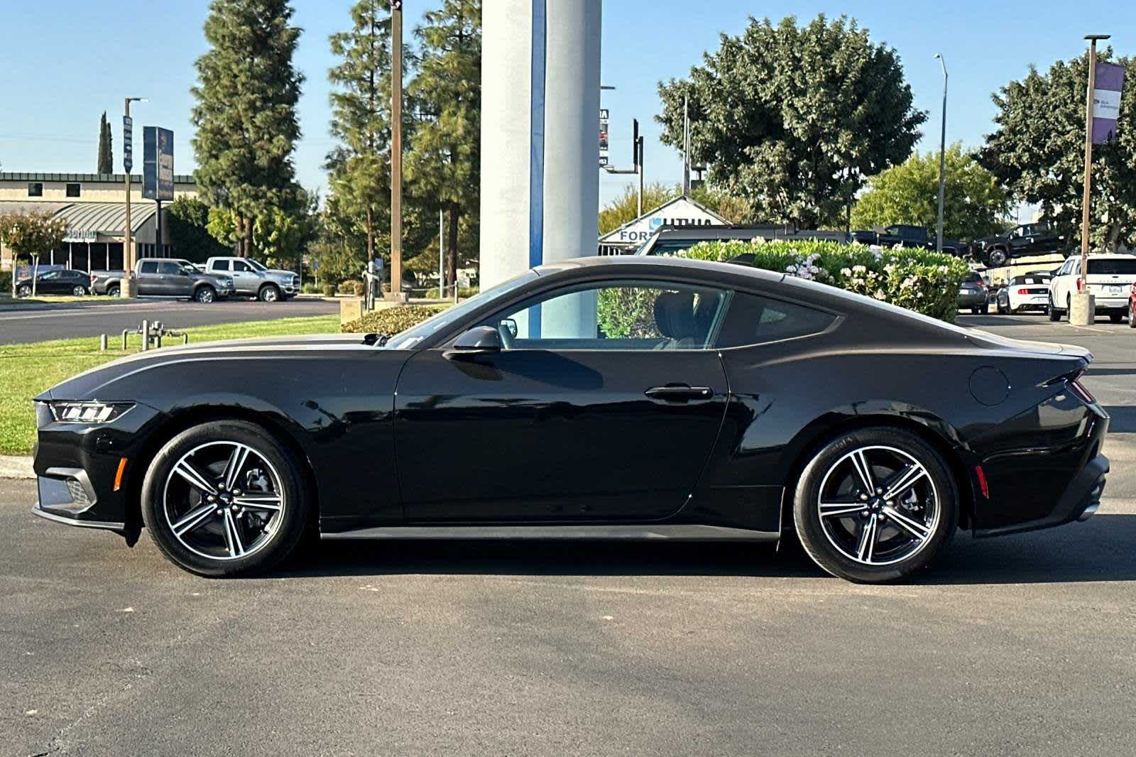 2024 Ford Mustang EcoBoost 5