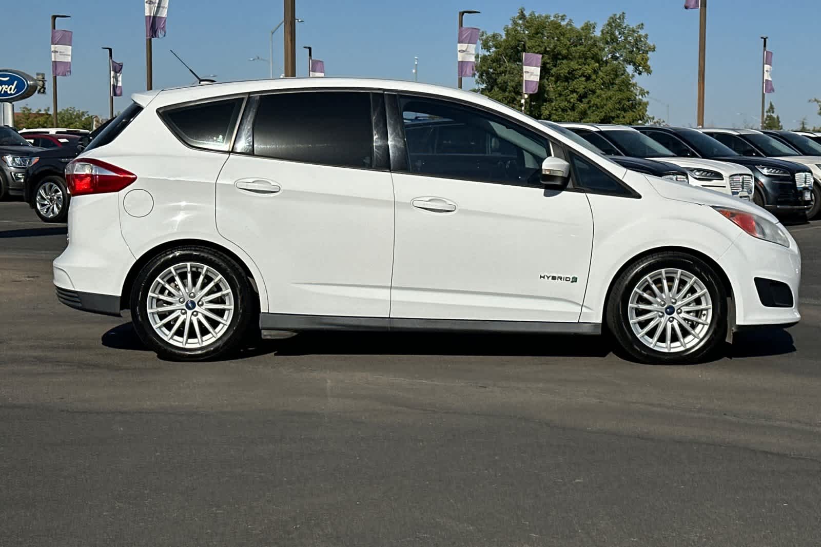 2016 Ford C-Max Hybrid SE 8